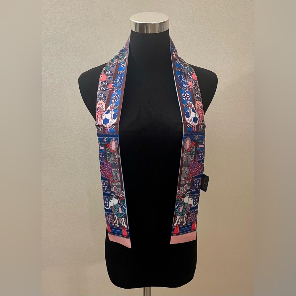 Big Twilly: Colorful Designer Silk Scarf - Picture 6 of 11
